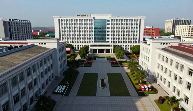 系统集成方案的性能与适用条件分析